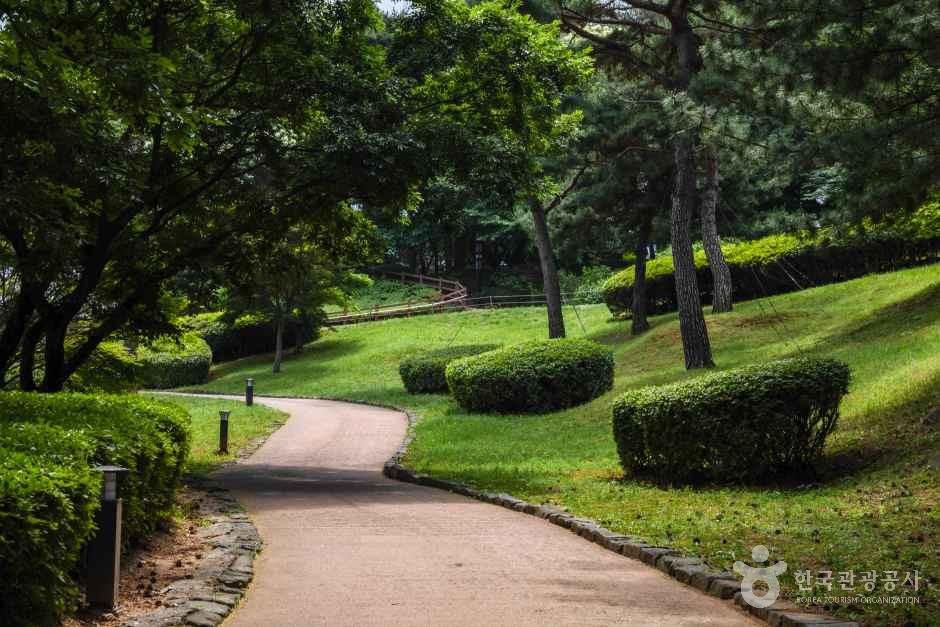 경남_김해_김해구지봉_외부_3-3.jpg
