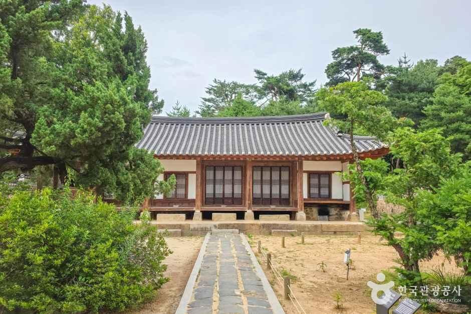 경기_화성_융릉과건릉_외부_06.jpg