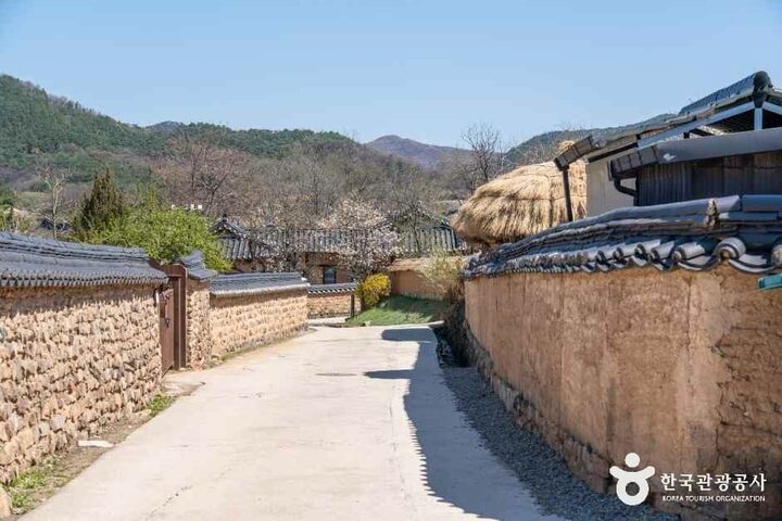 경북_안동_하회마을_외부_03.jpg