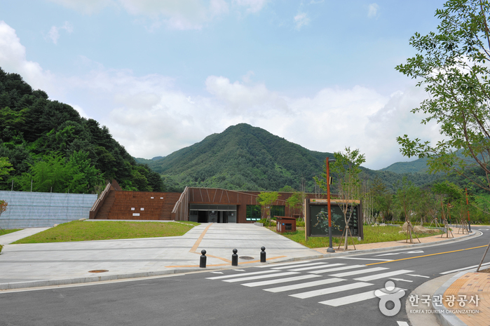 연인산