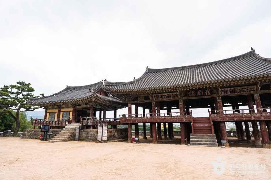 경남_밀양_밀양 영남루_외부_5.jpg