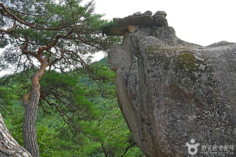 영월 무릉리 마애여래좌상 (2)