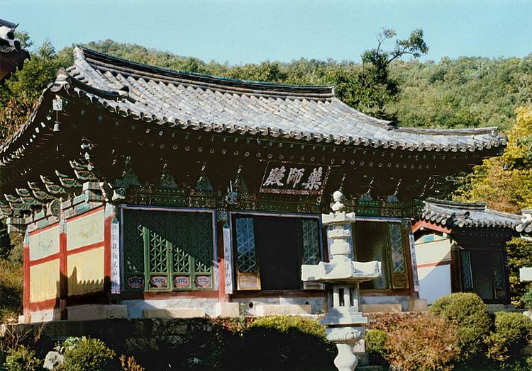 한미산흥국사약사전