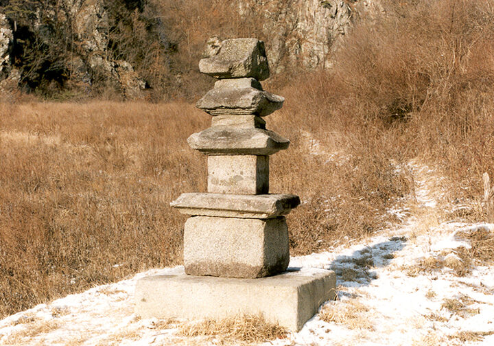 괘석리삼층석탑