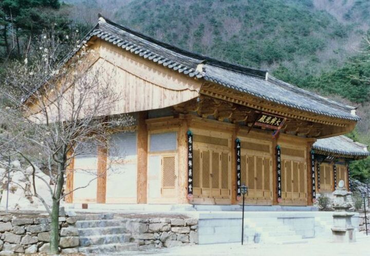 일락사삼층석탑