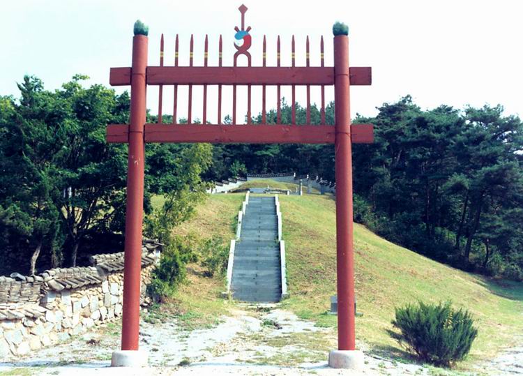강민첨장군묘