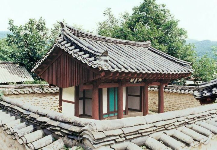 어서각
