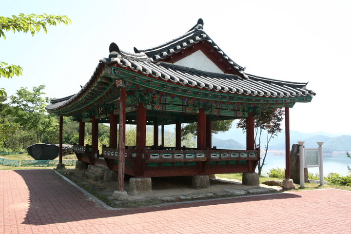 태고정