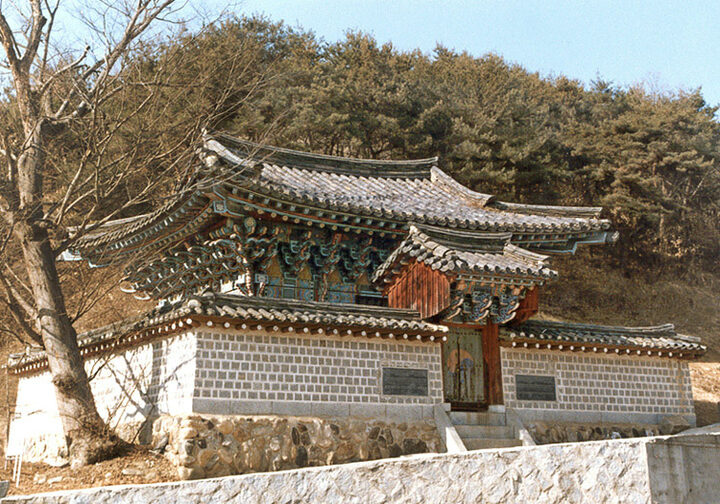 권태사신도비각