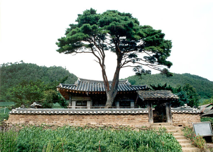 영양가천정전경