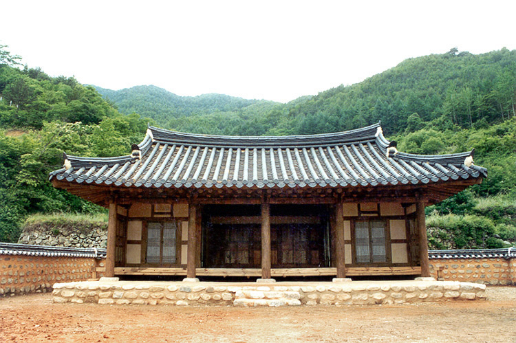 봉두리영모재