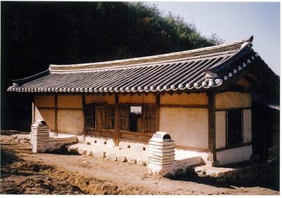 전주류씨 호암재사 정침(배면)