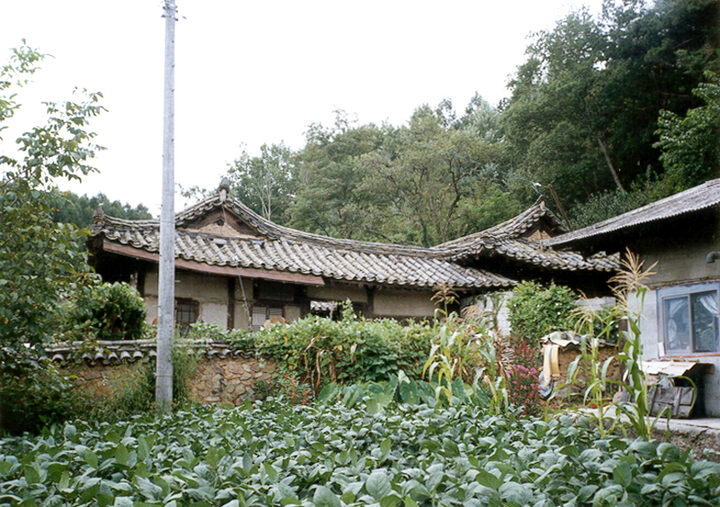 기헌고택(좌측)