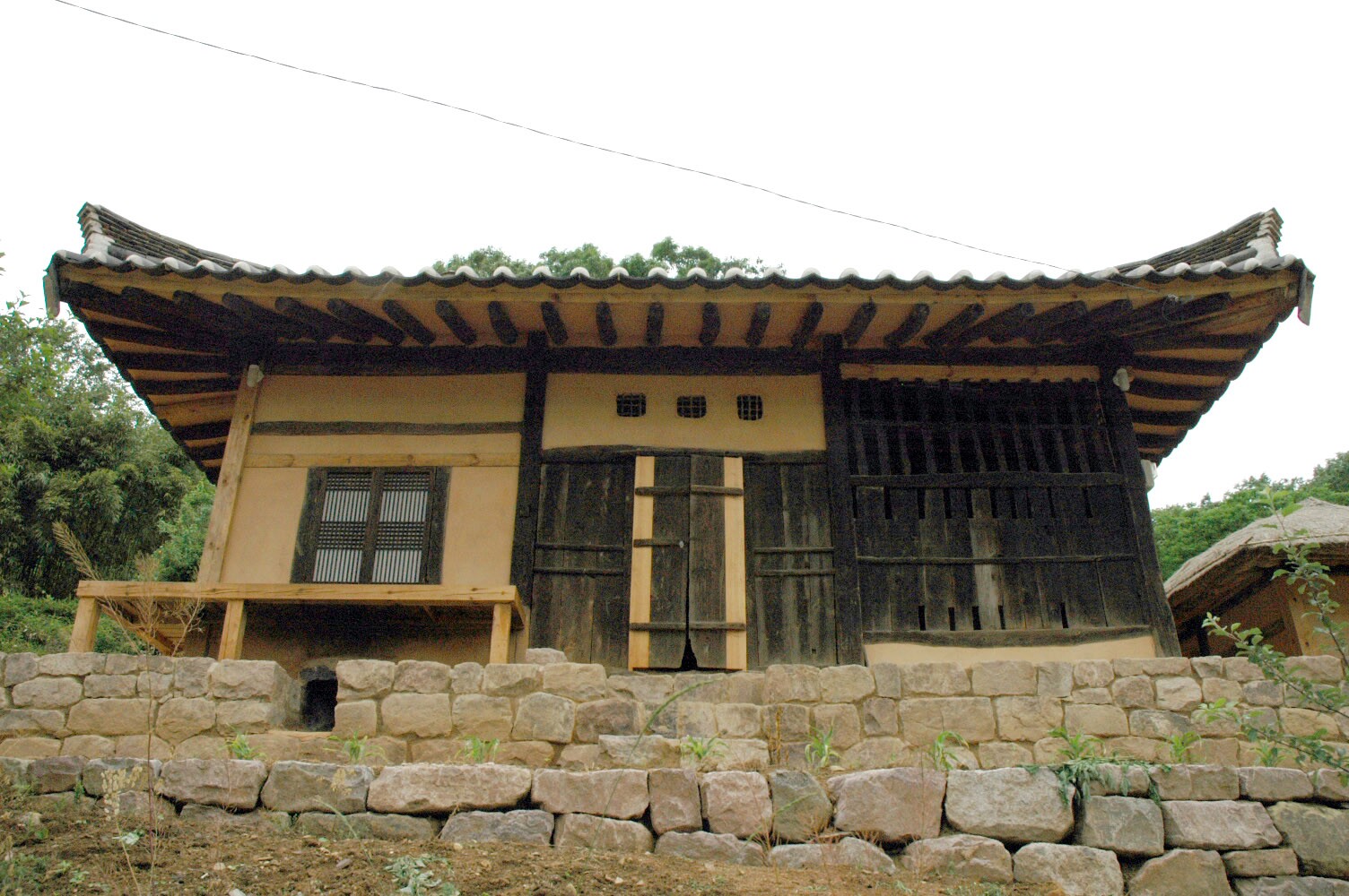 청송 병보재사(정면)
