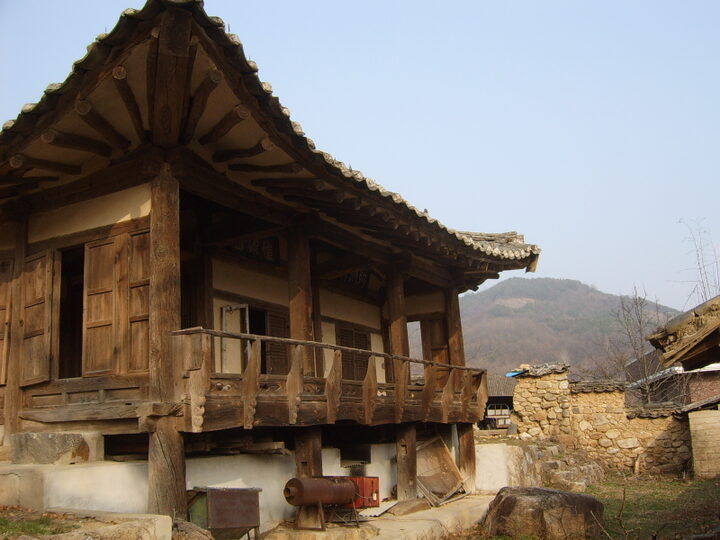 청간정(좌측면)