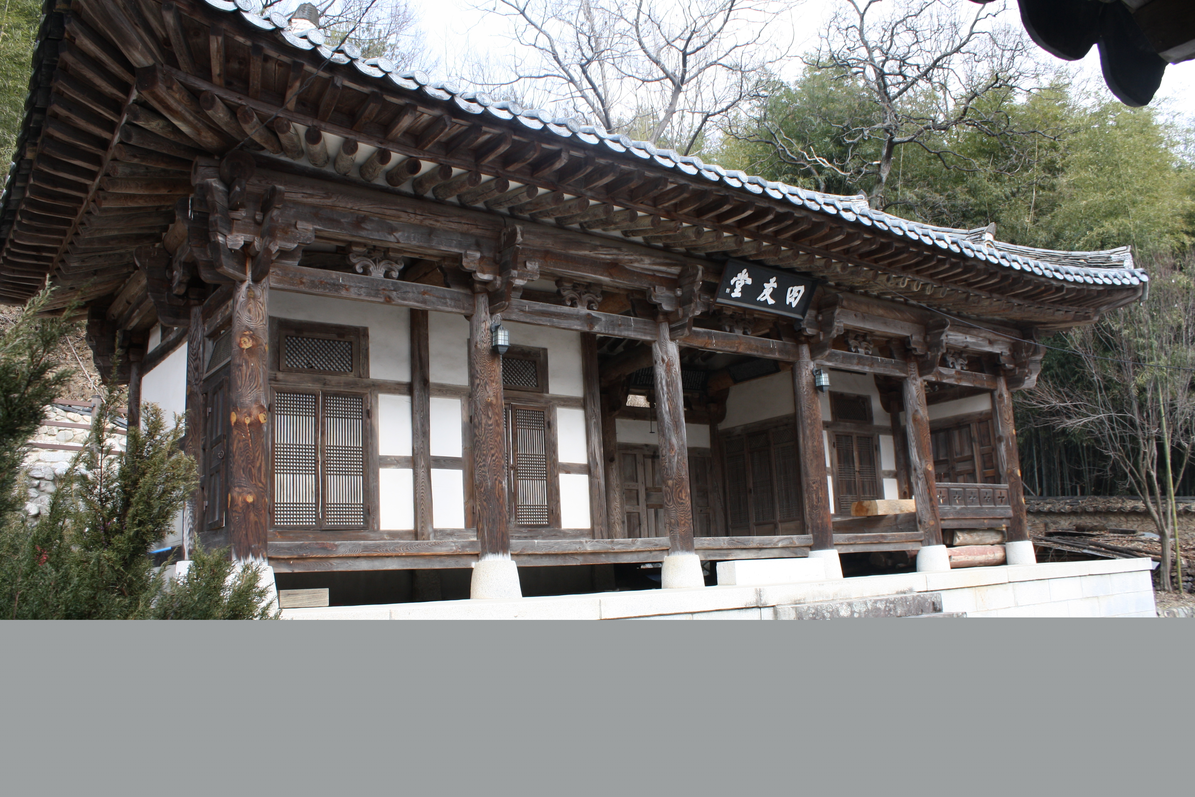 사우당 전경