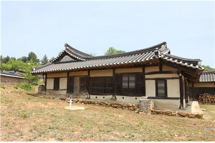 석간고택 정침(좌측면)