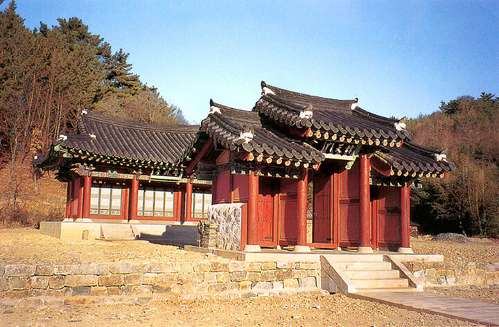 충의사