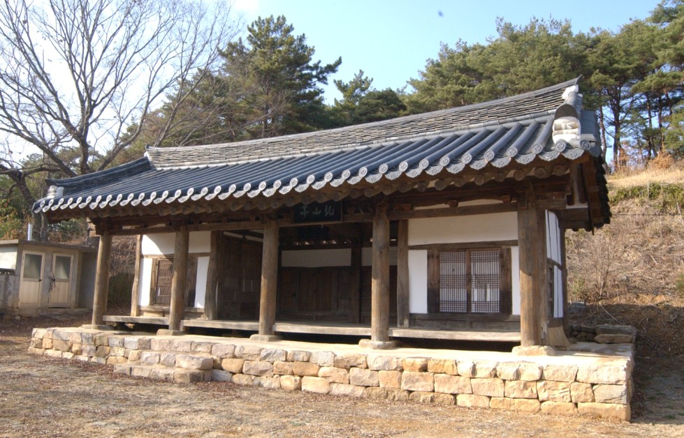북산정 측면
