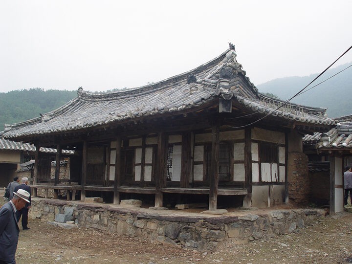 사랑채 전경