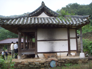 우측면
