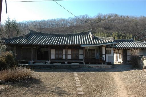 진주 허선구 고가 근경