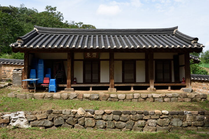 파주향교대성전_동재 (촬영년도 : 2015년)