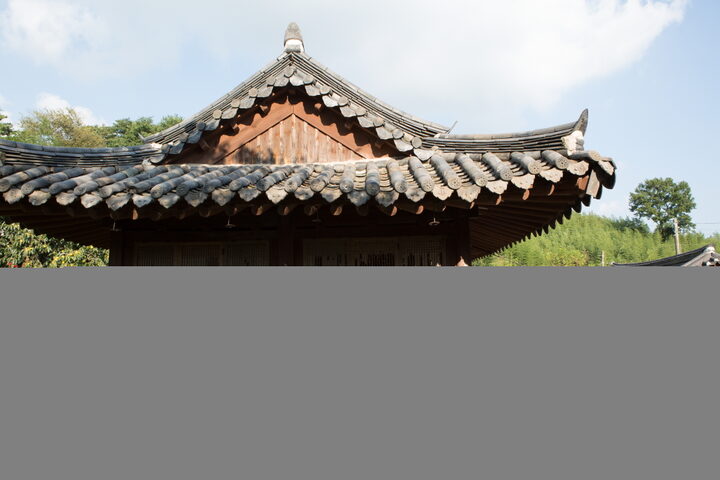 진주 마진리 이씨고가_팔작지붕 (촬영년도 : 2015년)