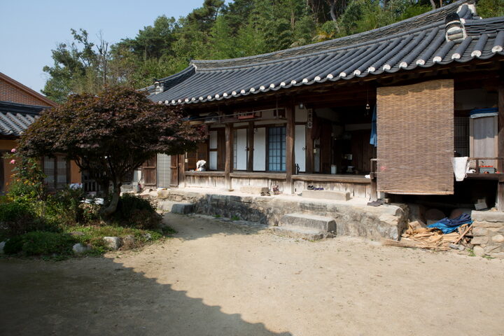 함양우명리정씨고가_사랑채 측면 (촬영년도 : 2015년)