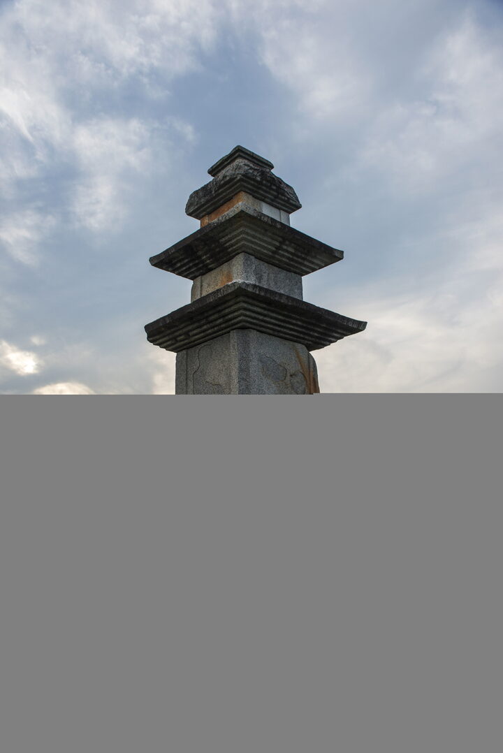 김천 서부리 삼층석탑_옆면2 (촬영년도 : 2015년)