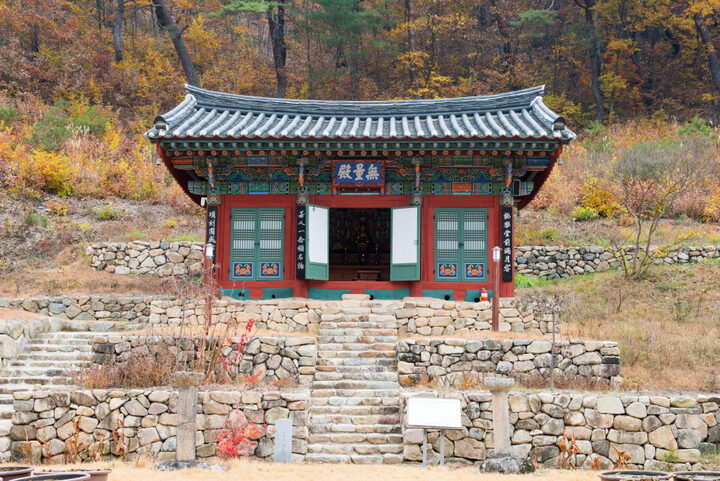 용담사무량전_원경 (촬영년도 : 2015년)