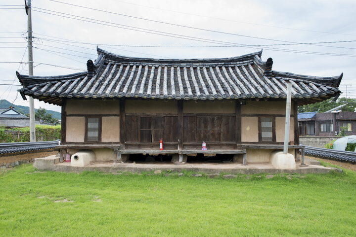 망호리남씨영모사_강당 정면 (촬영년도 : 2015년)