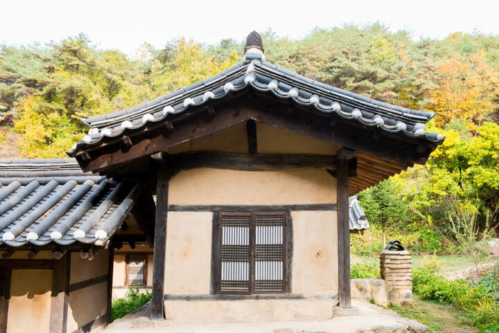 전주류씨호암재사_측면 (촬영년도 : 2015년)