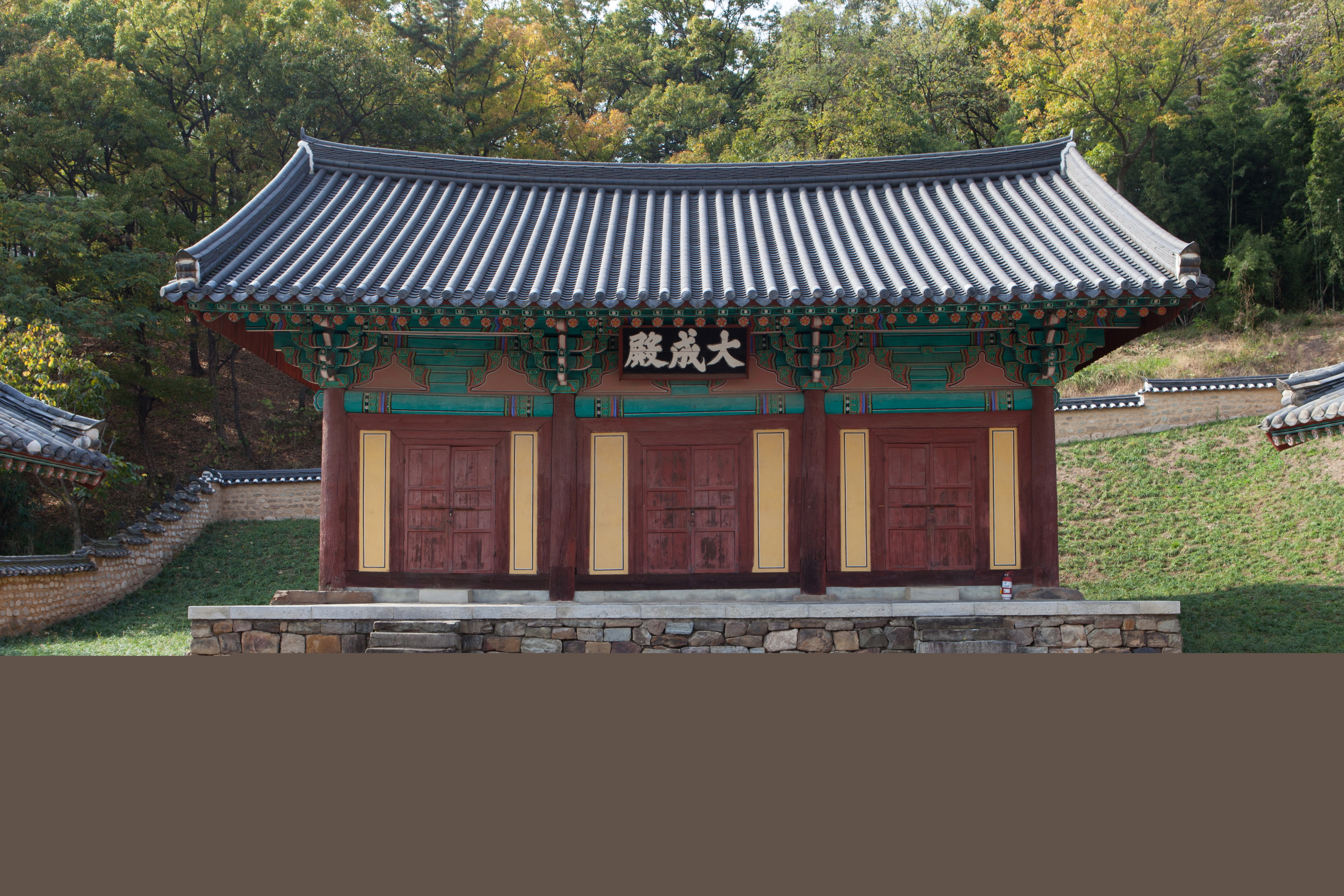 칠곡향교대성전 (촬영년도 : 2015년)