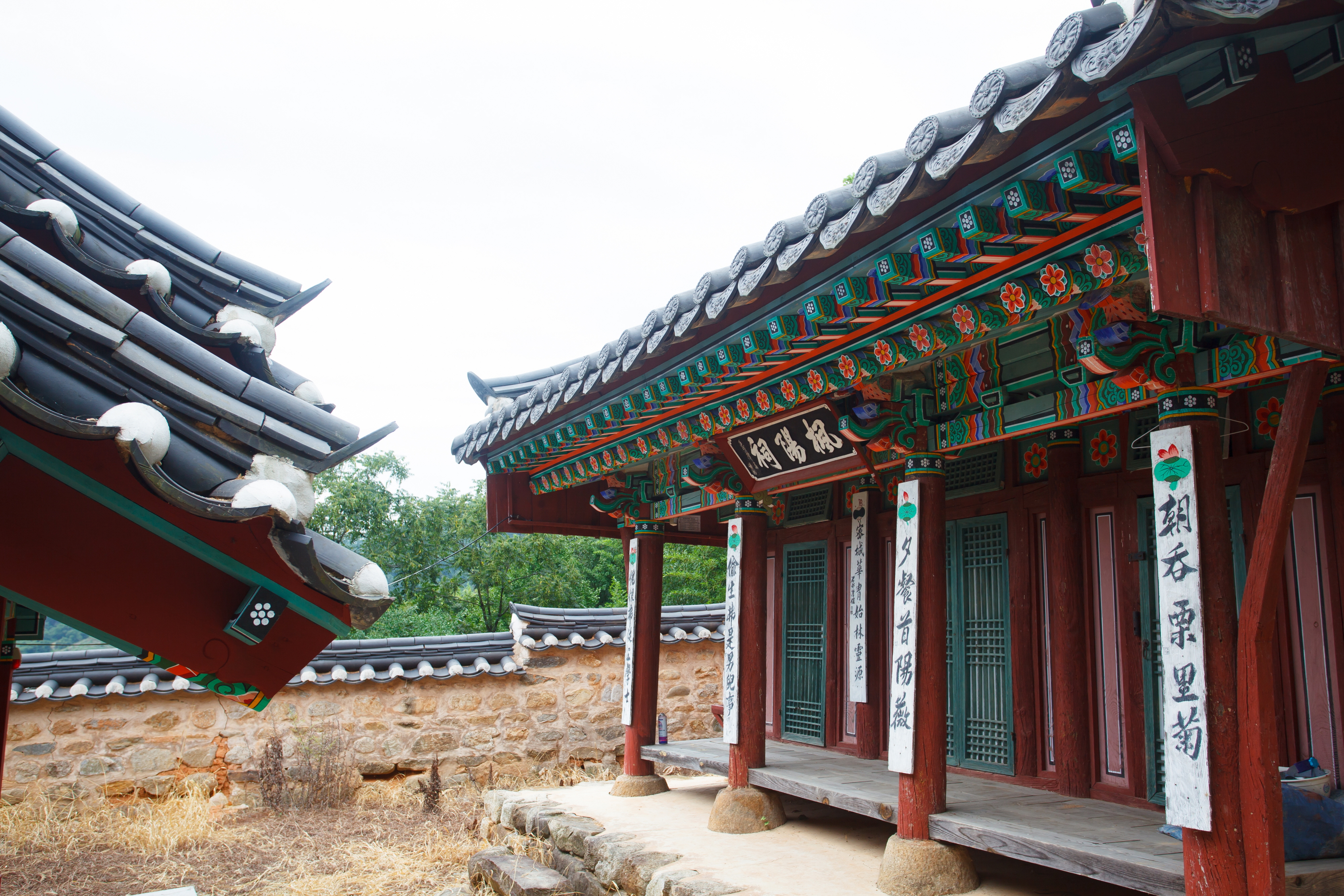 풍양사_단층처마 (촬영년도 : 2015년)