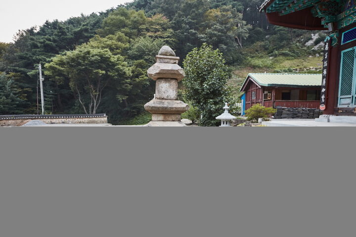일락사삼층석탑