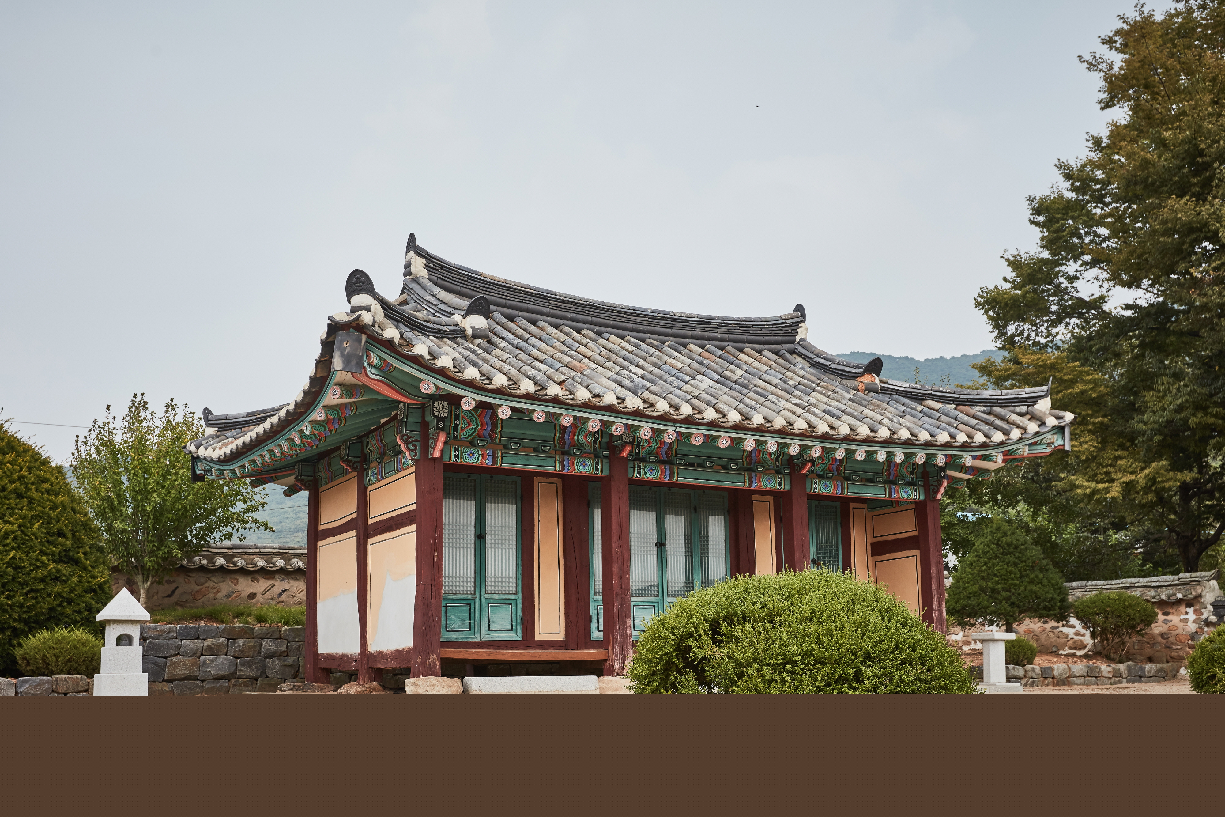 정충사