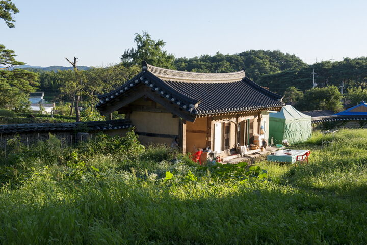 대문채 원경