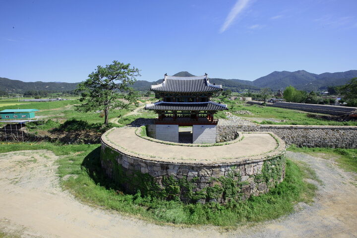 남문과 진남루