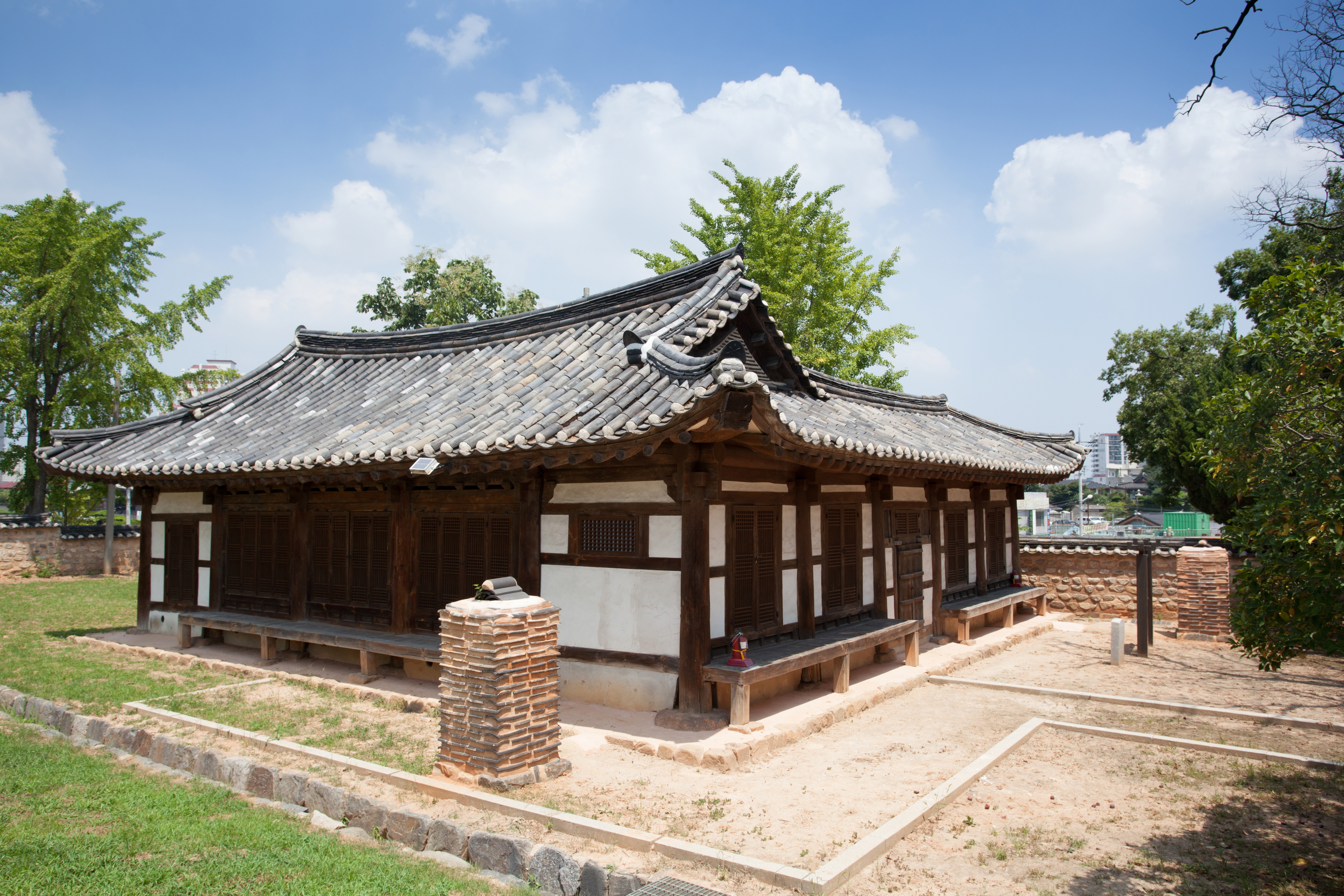 김제군 관아와 향교_김제동헌 내아 좌측면 (촬영년도 : 2015년)