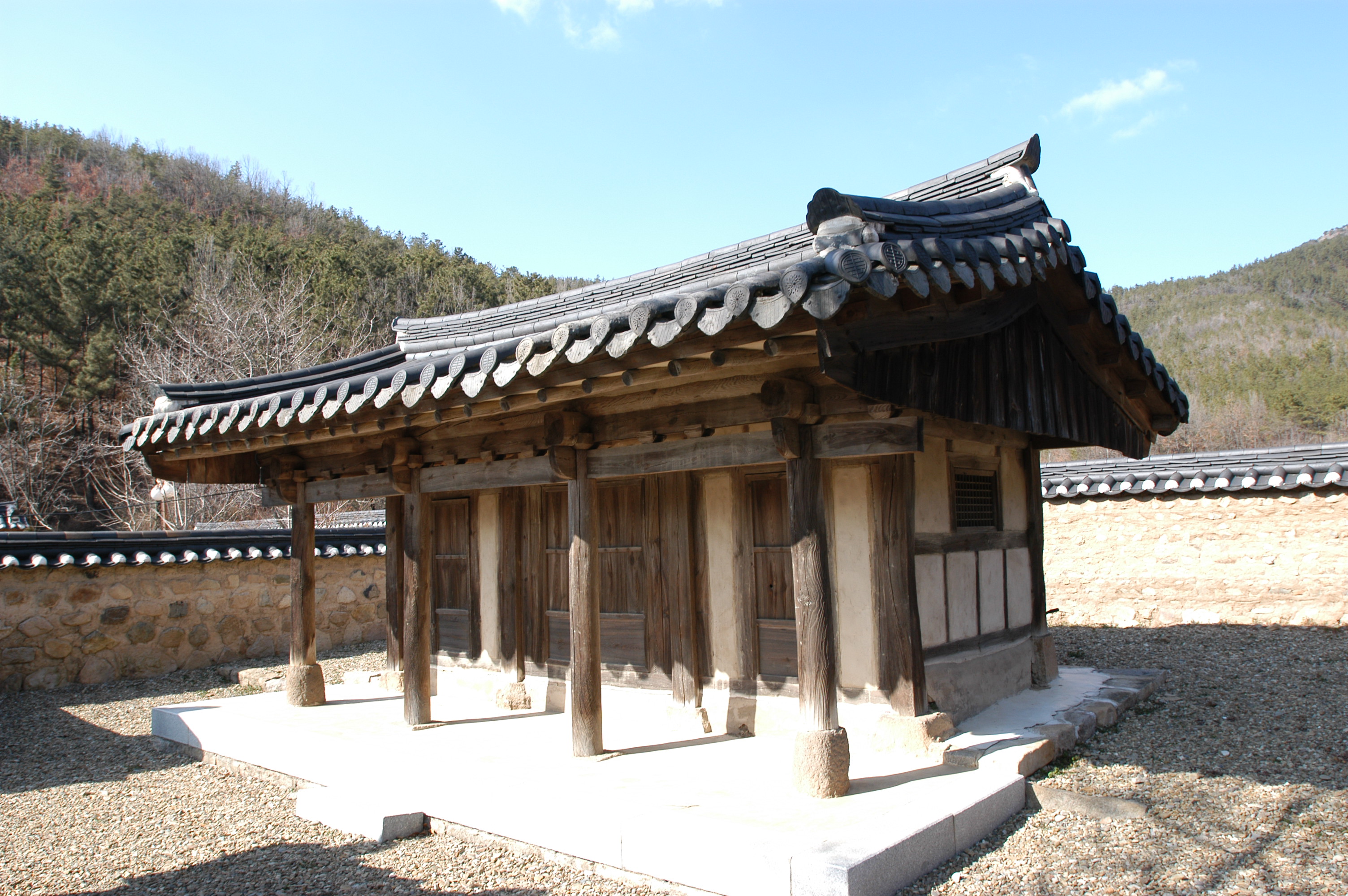 대묘 전경
