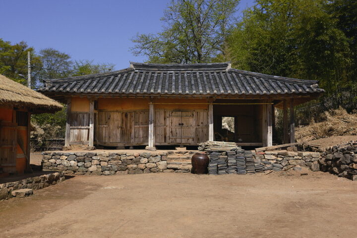 곳간채