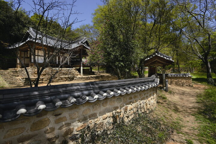 외부에서 바라본 모습