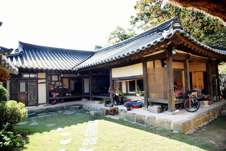 청주 고은리 고택_안채 전경 (촬영년도 : 2015년)