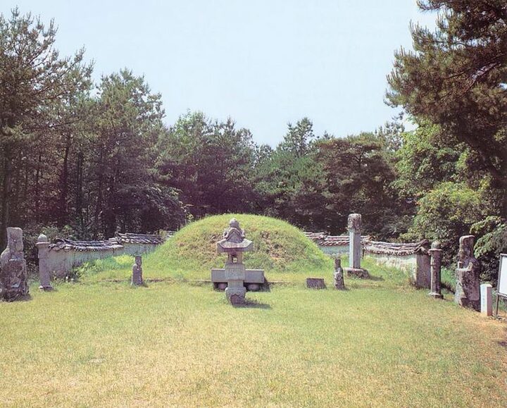 이완장군묘