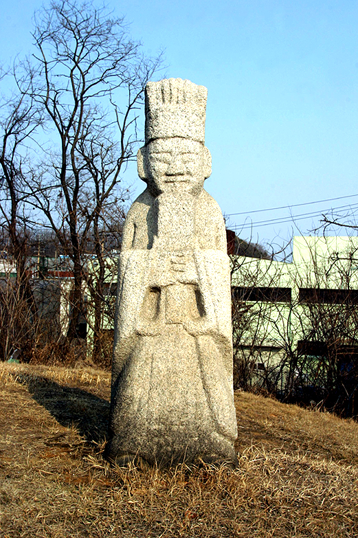 좌측문인석