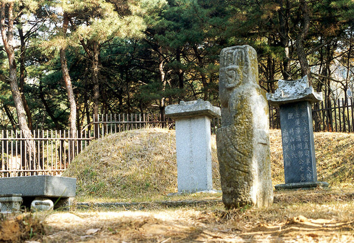 청주 곽예 묘소