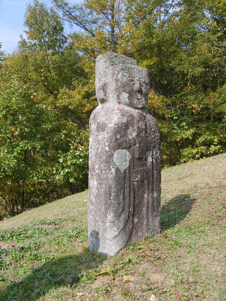 우천석묘 문인석