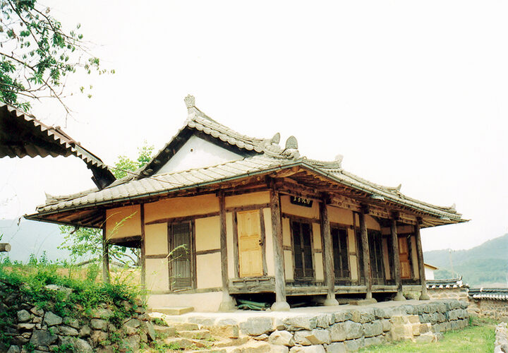설진영서실