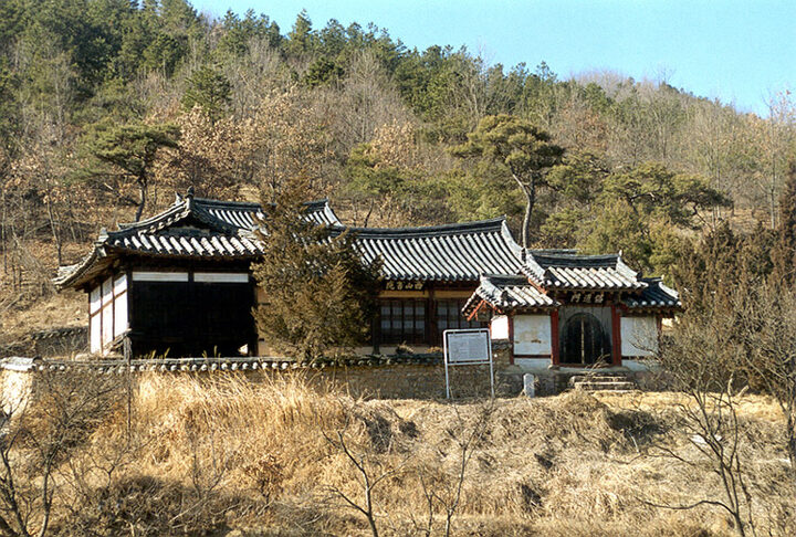 서산서원전경